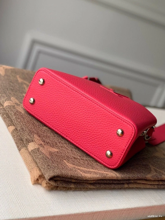WIS VUITTON MINI LOUIS CAPUCINES 0825